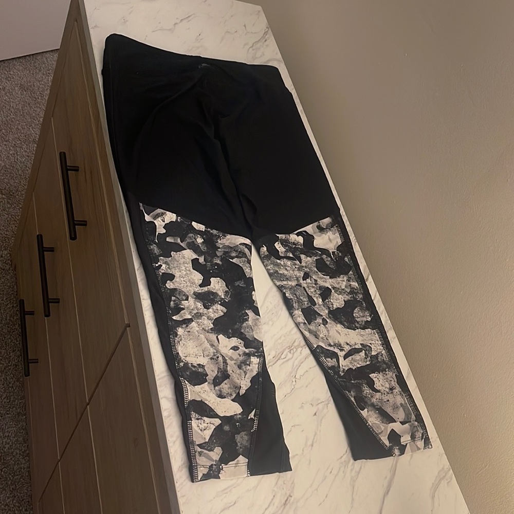 Marika athletic leggings